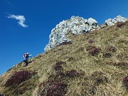 46 Salendo alla cima de 'I Solitari